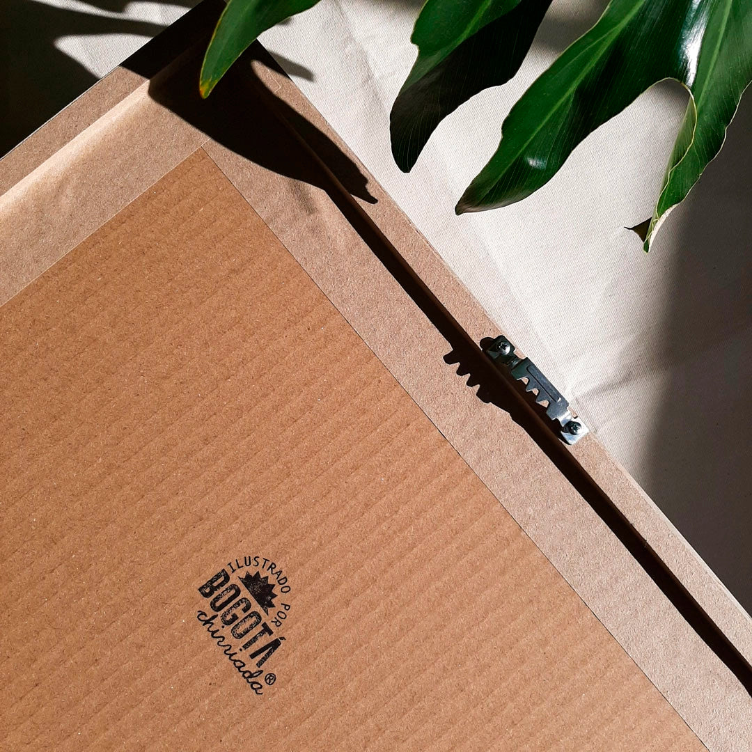 Detalle del reverso de los cuadros de Bogotá Chirriada