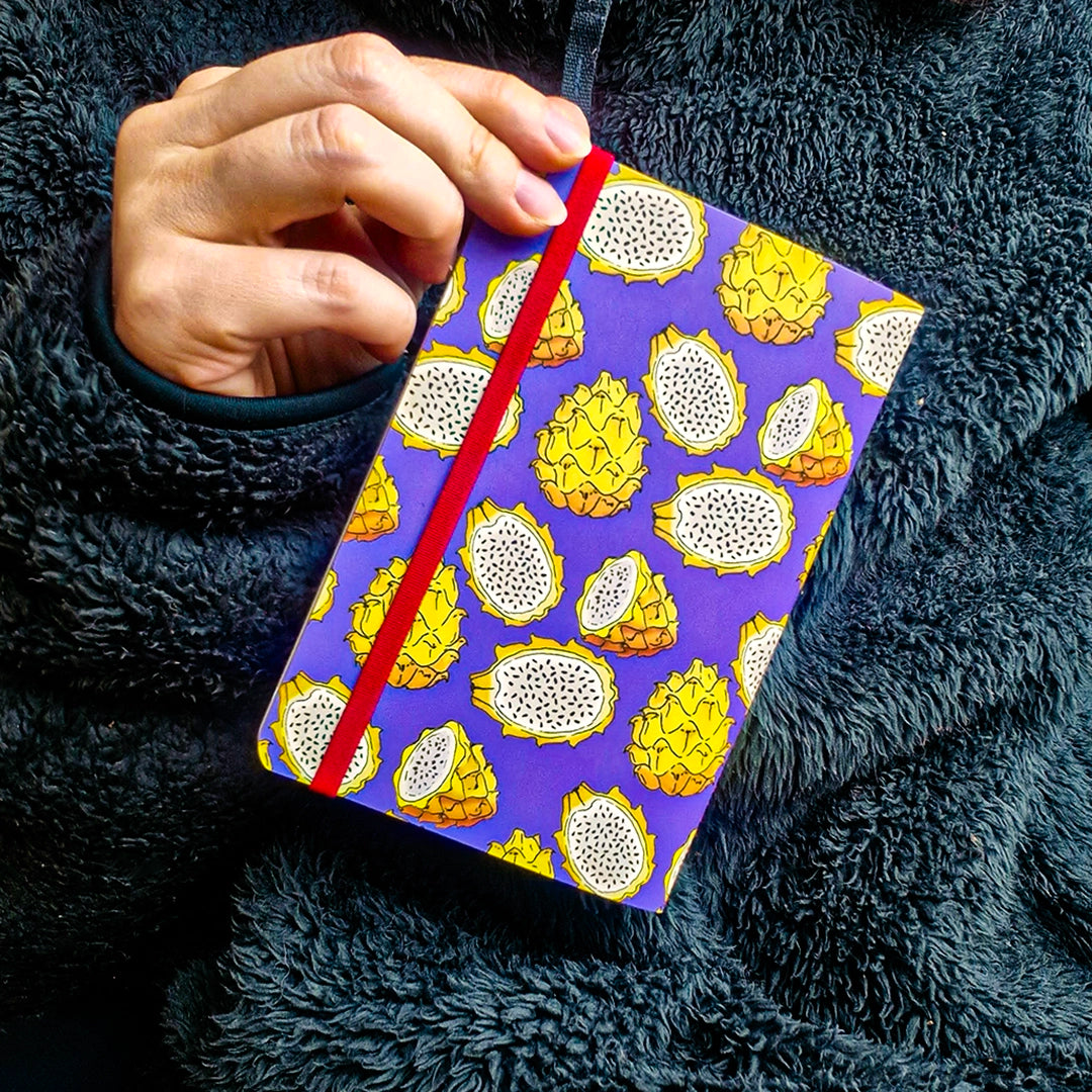 Libreta ilustrada con Pitahayas